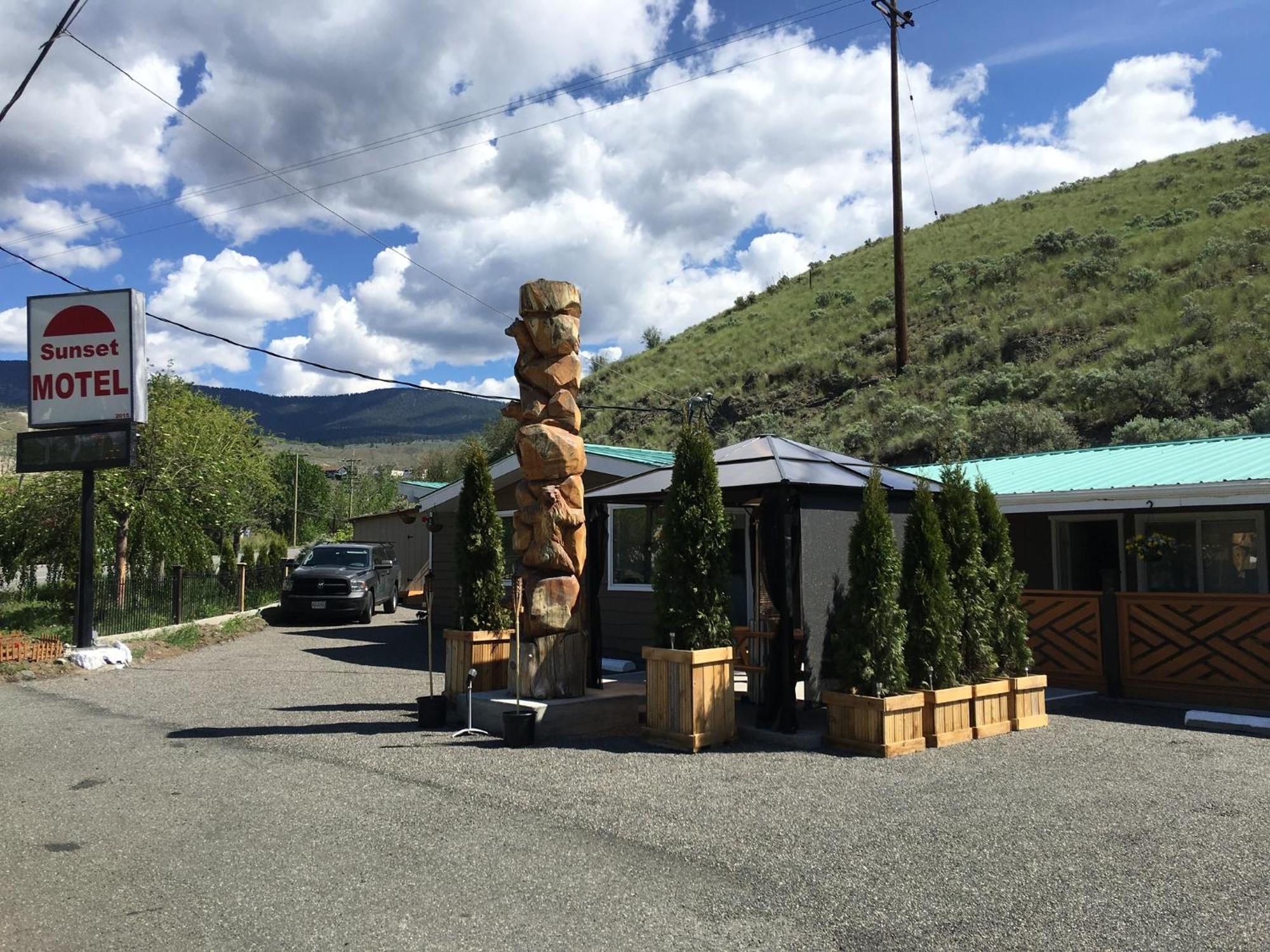 Sunset Motel Cache Creek Buitenkant foto