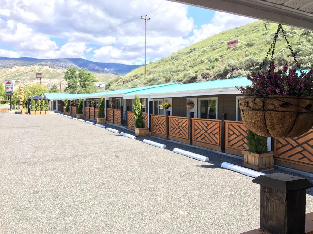Sunset Motel Cache Creek Buitenkant foto